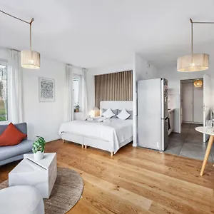 Stilvolles In Ruhiger Lage Apartment